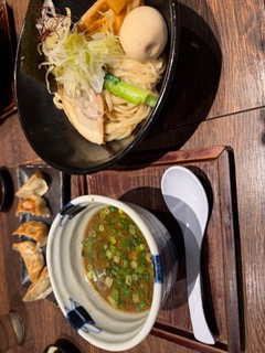 �ŋ߂̎��ɂ͒�����2�����G��`�����c�������F�h�芮���܂Łc����