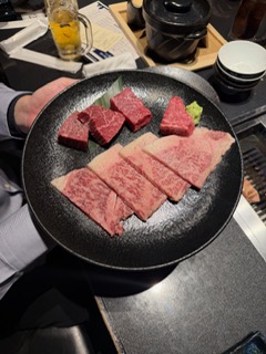 ����Ȑ��̒��Ƀ|�C�Y���c